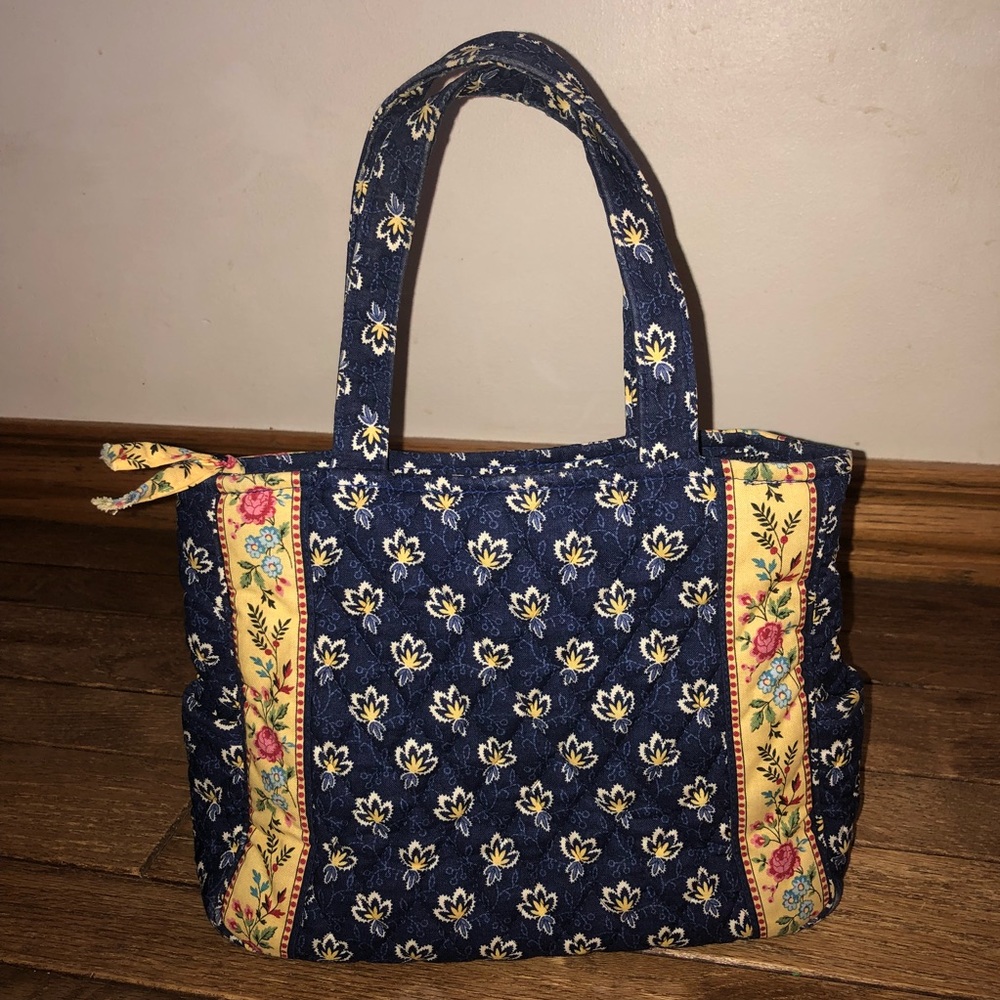 Darling Vera Bradley Cloth Purse!